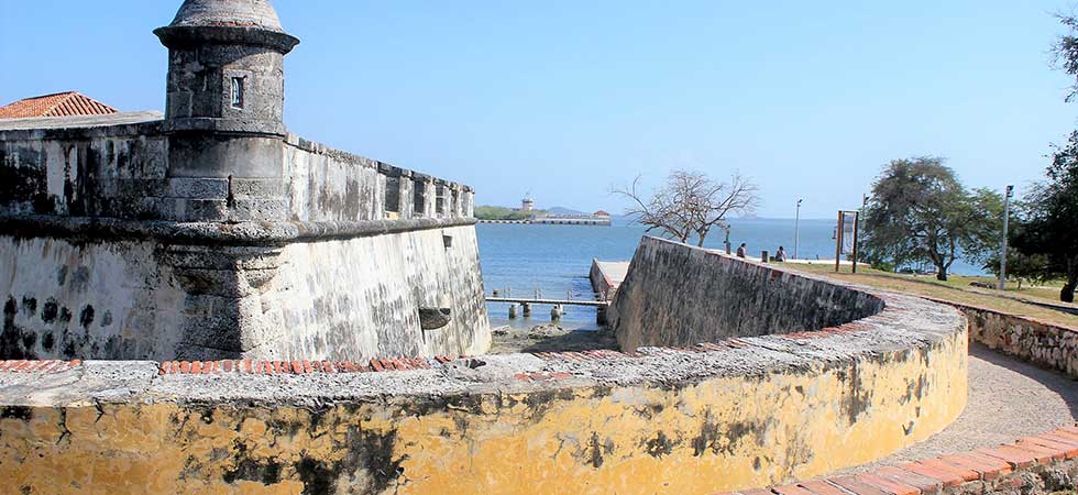 Cartagena Colombia militar