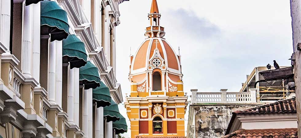 Streets Cartagena churches